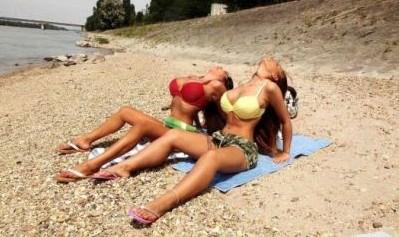 Candi Coxx & Kyra Hot – So Amazing