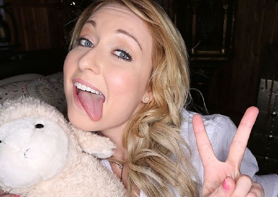 Valerie White – Country Cream Pie