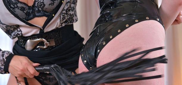 House Of Taboo – Carly Rae & Victoria Summers