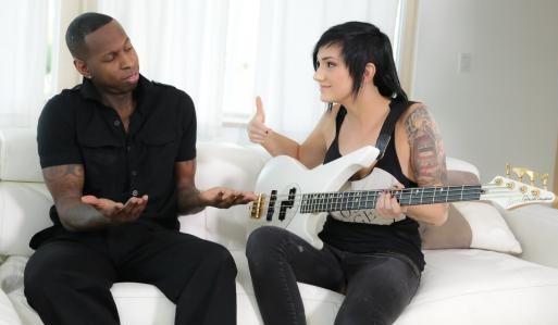 Burning Angel – Nikki Hearts