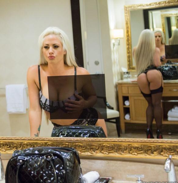 Holly Heart – Tonights Girlfriend