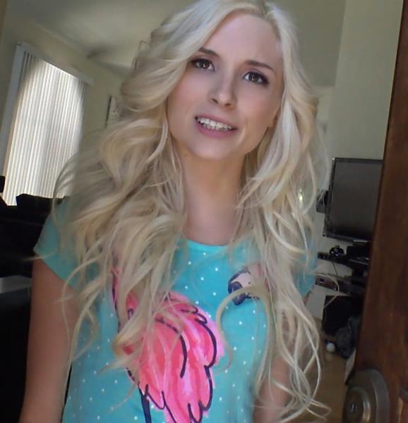 Piper Perri – Spinner Gags on a Dick