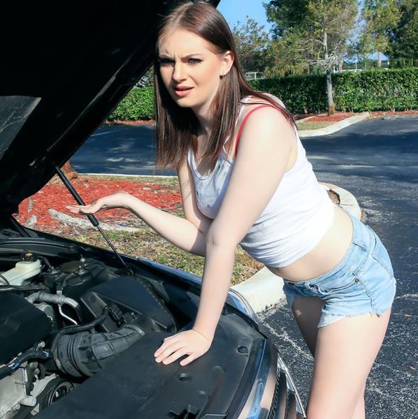 Maya Kendricks – Tomboy Treats Her Hero