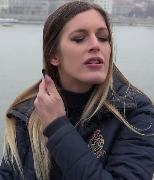 Mira Sunset – Skipping Work