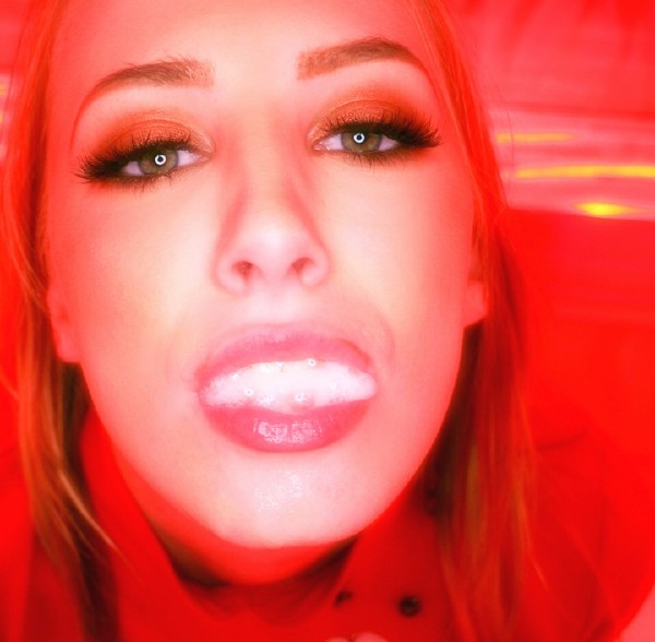 Chloe Scott – Chloe Scott, Beautiful Blonde in a Pov Blowjob Session