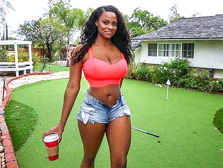 Thick Ebony Nympho Gets Fucked