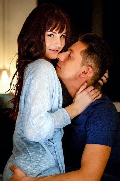 Elena Vega – Chasing Men Episode 3