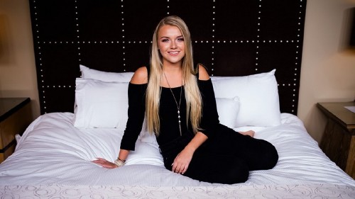 Amateur – 20 Years Old – E454