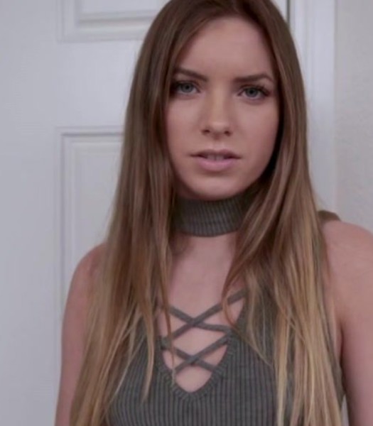 Summer Brooks – Stepsister Confidential