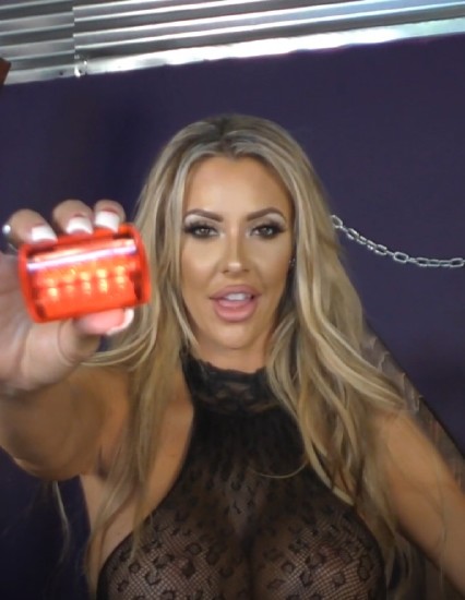 Courtney Taylor – Courtney Taylor Pov Cuckold Bj