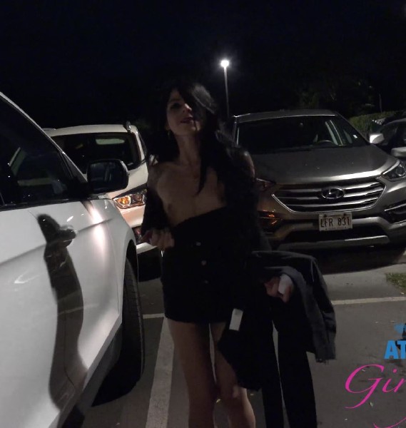 Sadie Pop – Sadie fucks you so good in Hawaii