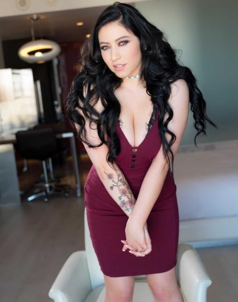 Amilia Onyx – My Sisters Hot Friend