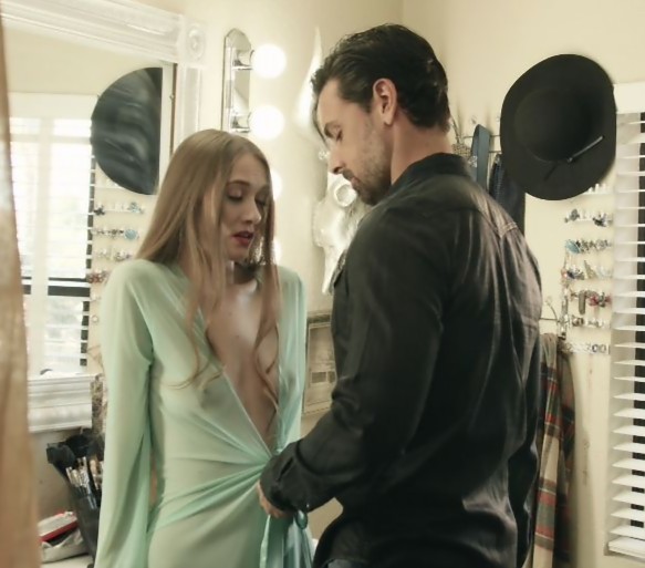 Samantha Hayes – 1000 Words Part 2