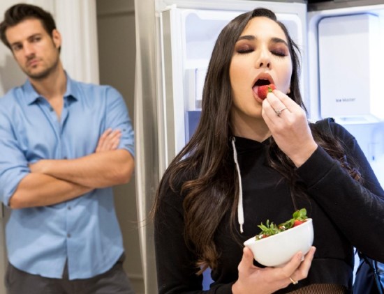 Karlee Grey – Little Runaway