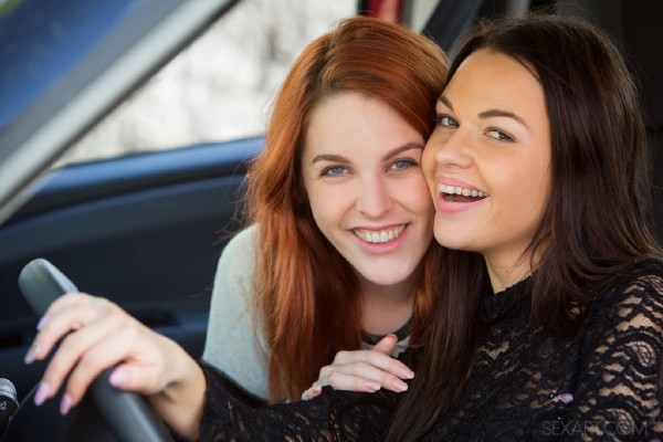 Amarna Miller, Frida – Neighbors Episode 3 – Less Is More