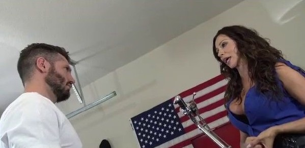 Ariella Ferrera – Sunday Funday ! Enjoy !