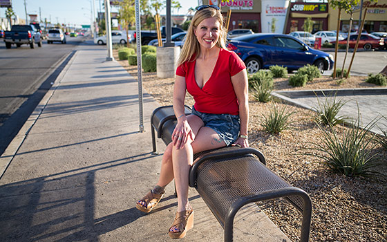 Ellie – Freaky anal loving mom