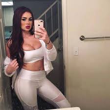 Skyla Novea – They Look Perfect In His Hands