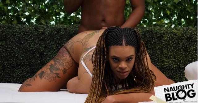 Casting Couch HD –  Halle