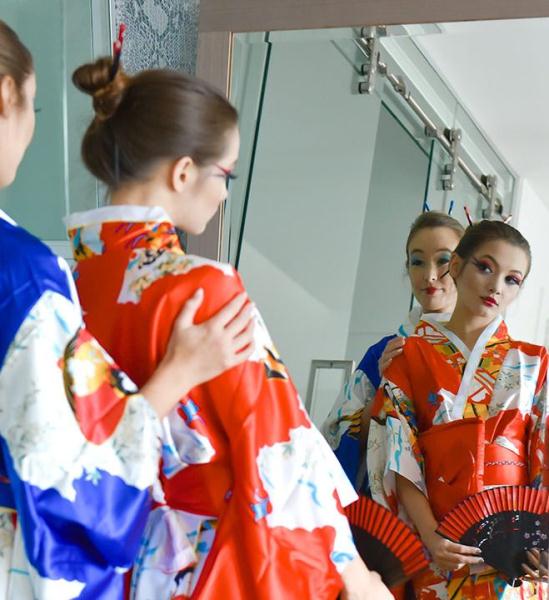 Alex De La Flor, Christy Love – Memoirs Of A Gushing Geisha