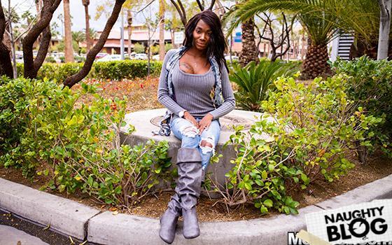 Leyona – Sexy little dark skin spinner MILF – E524