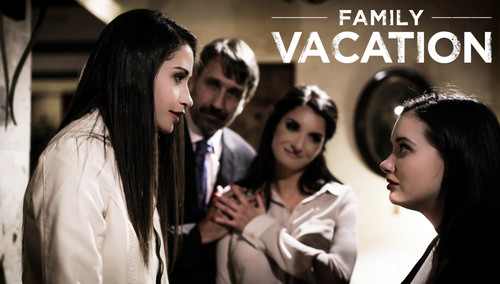 Gia Paige, Avi Love & Silvia Saige – Family Vacation