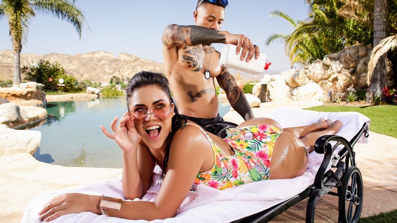 Monica Sage – Poolside Pawg