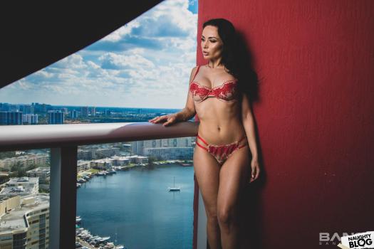 Bang! Pretty And Raw – Crystal Rush