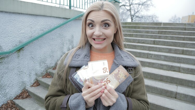 Caty Kiss – Hot Russian Shows Her Deepest Love