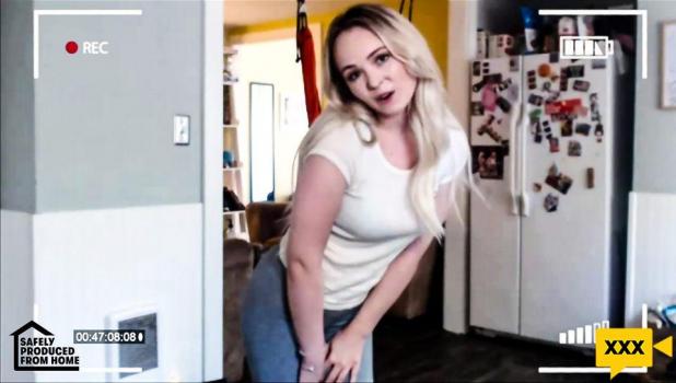 Girls Way – Lilly Bell & Casca Akashova