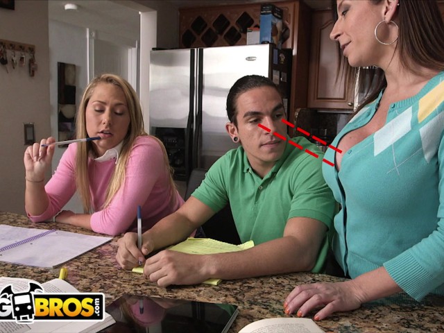 Sara Jay, Carter Cruise – Stepmom And Step Daughter Threesome’s