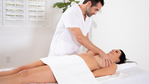 Donnie Rock, Reagan Foxx – Be Firm With My Breasts