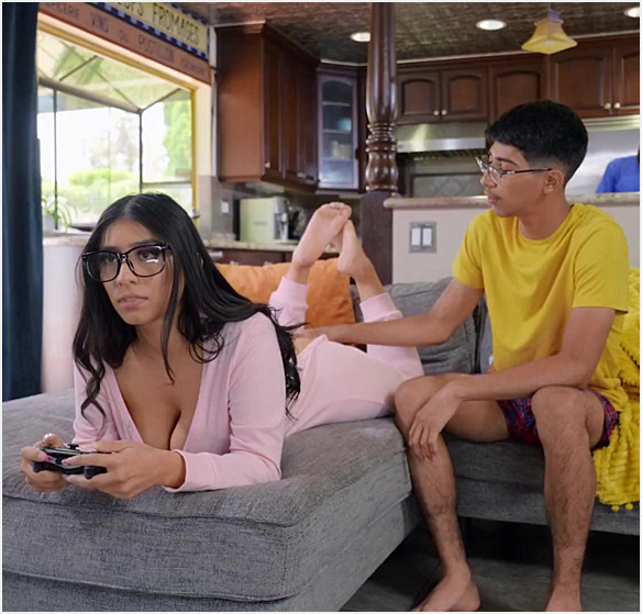 Violet Myers – Free Use & Pussy Juice