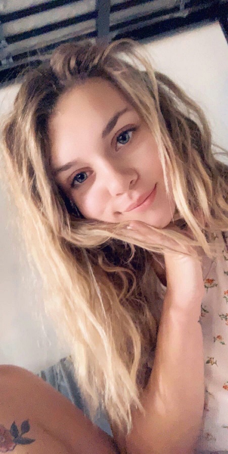 Gabbie Carter – Another Homemade Sextape.