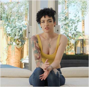 Casting Couch HD – Max