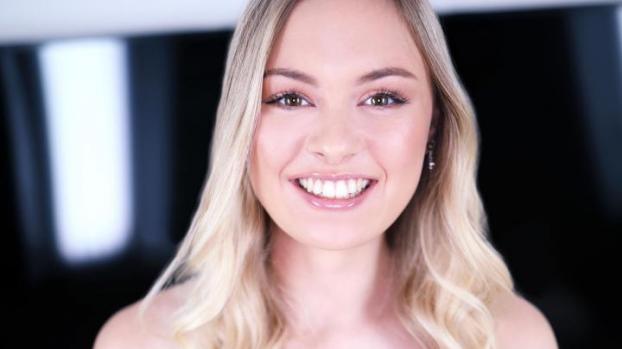 Amateur Allure – Amber Moore