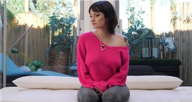 Casting Couch HD – Lucy