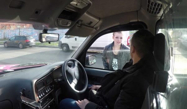 Sex In Taxi – Olivia Sparkle