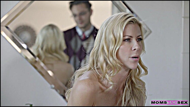 Alexis Fawx, Lily Rader – Double Dip