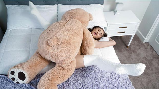 Tiny Sis – Penelope Kay