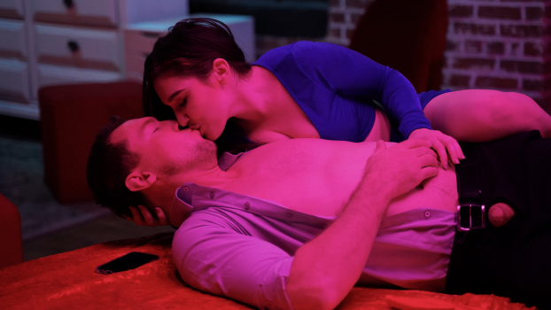 Lily Lou – Crossing The Line