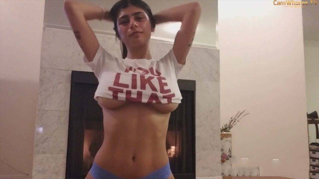 Mia Khalifa Nip Slip And Strip Dancing_1