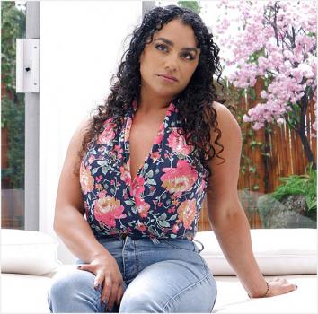 Net Girl – Brianna