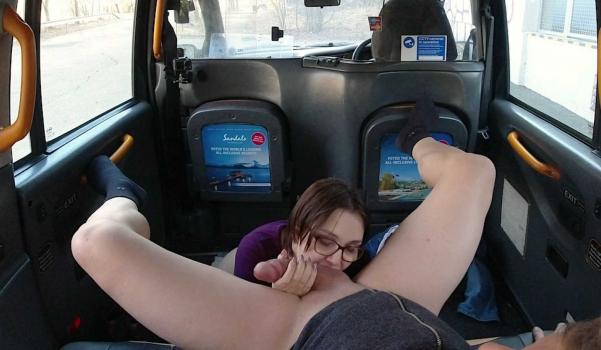 Sex In Taxi – Iris Bloom