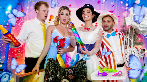 Alexa Payne, Ashley Alexander – Merry Pussy Poppin