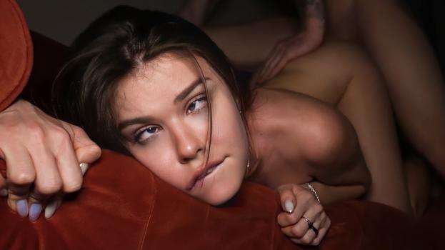 Princess Alice – 18 Yo College Teen DESTROYED In Her Dorm